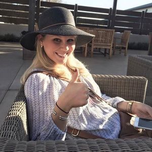 Meet your Posher, Meagan